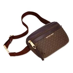 Michael Kors signature Leather Fanny pack Brown